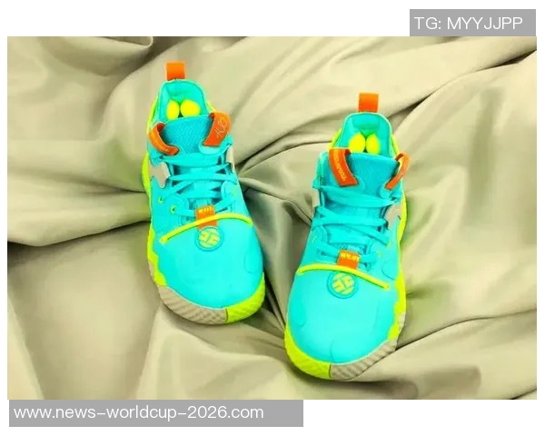 探索adidasBoost足球鞋的卓越性能与舒适体验助你在赛场上大放异彩